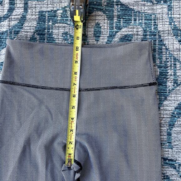 Zyia Women's Gray High Waisted Activewear Leggings - Picture 5 of 6